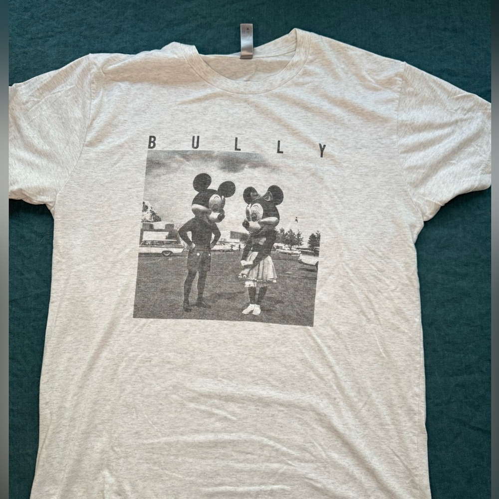 Bully band T- Shirt. Vintage Disneyland image.